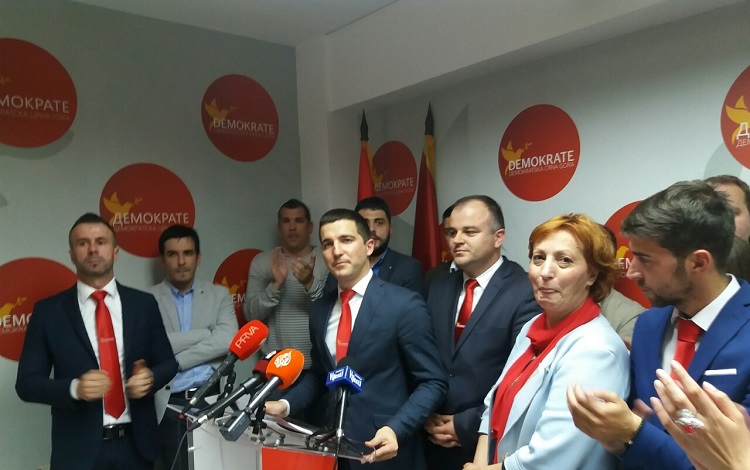 Херцег Нови опет опозициони